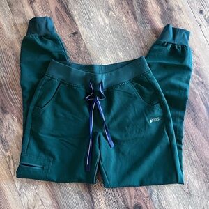 Figs racing green scrub bottoms